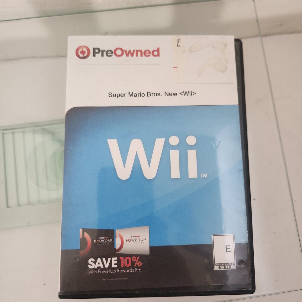 Nintendo Wii Super Mario Brothers game no manual tested Workds